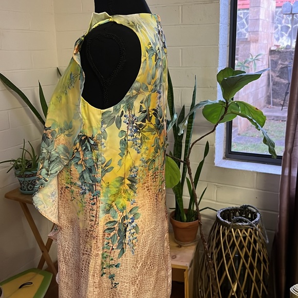 Dress - Picture 4 of 6